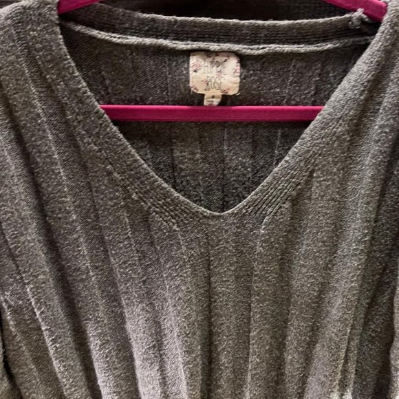 Grey Ribbed V Neck Sweater Size S - Picture 5 of 6